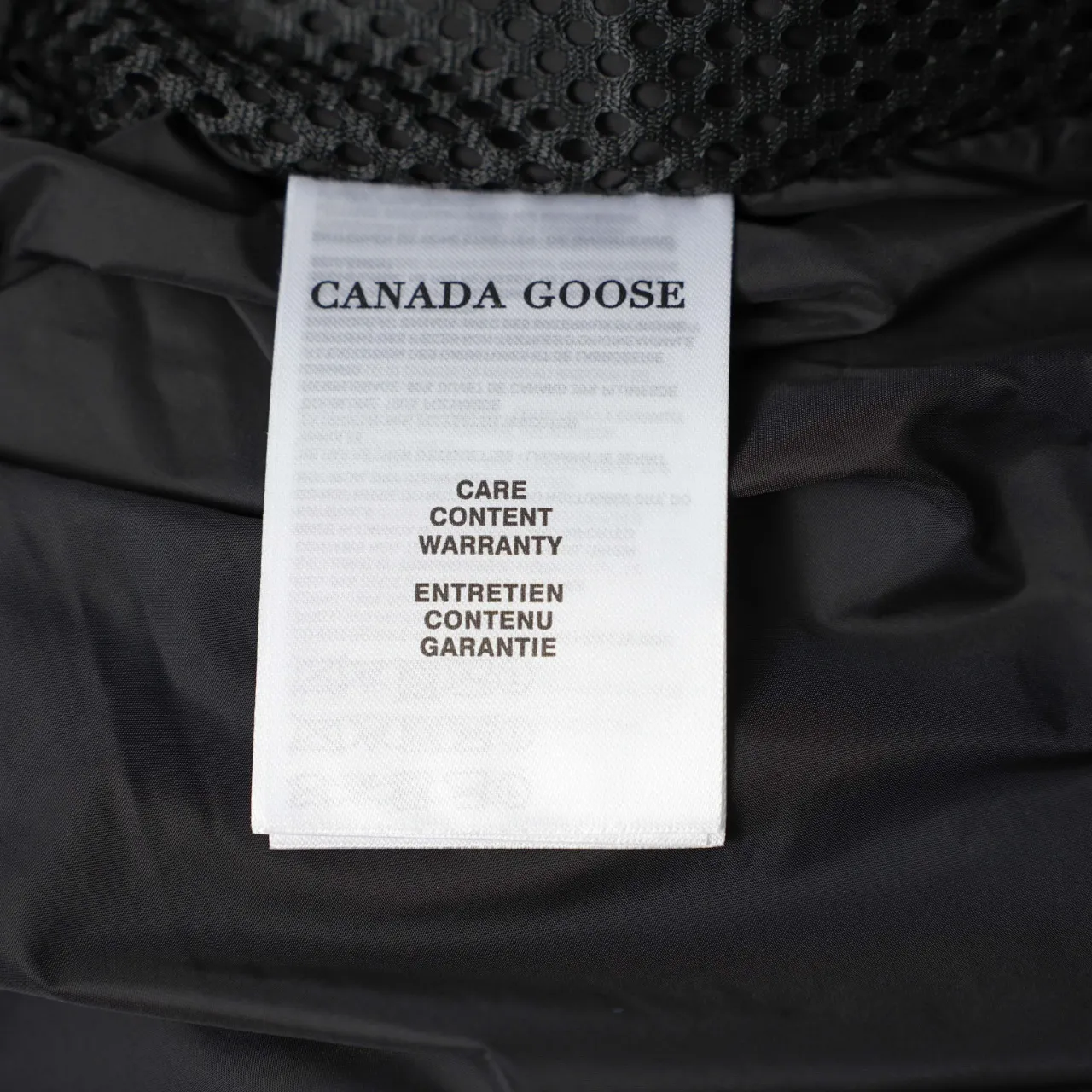 P940 CANADA GOOSE丨Canada Goose 2801 armband mid-length hooded down jacket Color: Black Size: XS-XXL